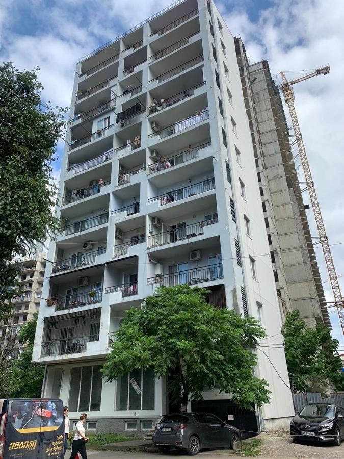 Big, Comfortable Apartment In Batumi Near The Sea Dış mekan fotoğraf